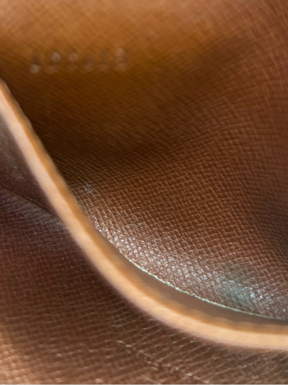 Louis Vuitton Monogram 6 Key & card Holder - Picture 9 of 9